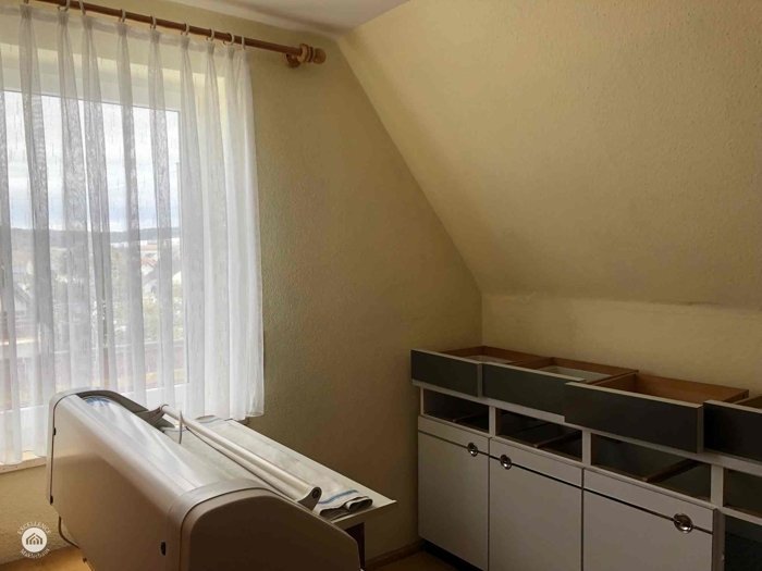 Immobilienangebot - Zusmarshausen / Wollbach - Alle - Küss mich wach!
Charmantes Häuschen sucht einfallsreichen Liebhaber zwecks engerer Bindung!