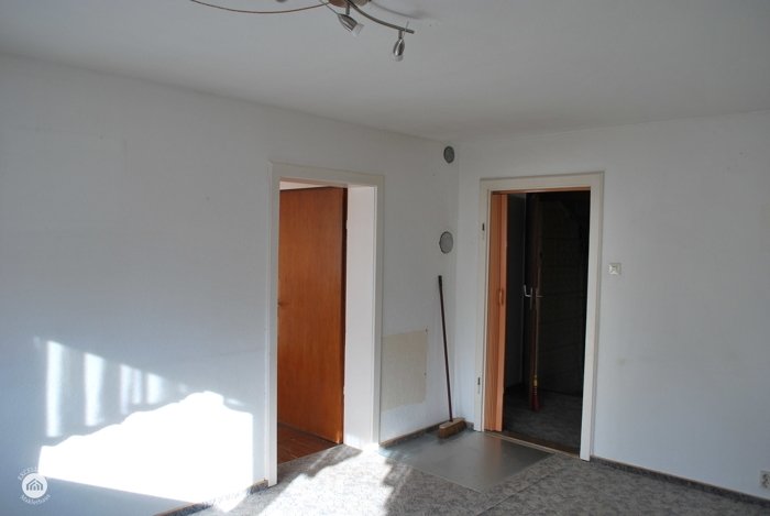 Immobilienangebot - Lauingen (Donau) - Alle - renovierungsbedürftige Doppelhaushälfte mit ganz besonderem Flair