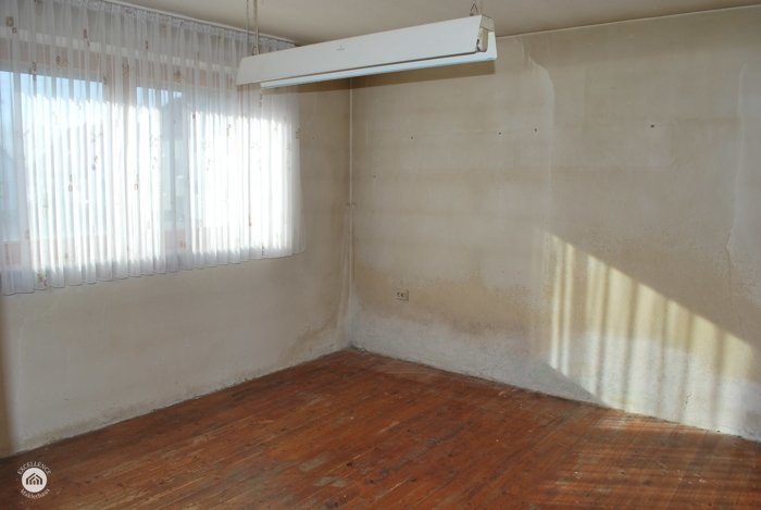 Immobilienangebot - Lauingen (Donau) - Alle - renovierungsbedürftige Doppelhaushälfte mit ganz besonderem Flair
