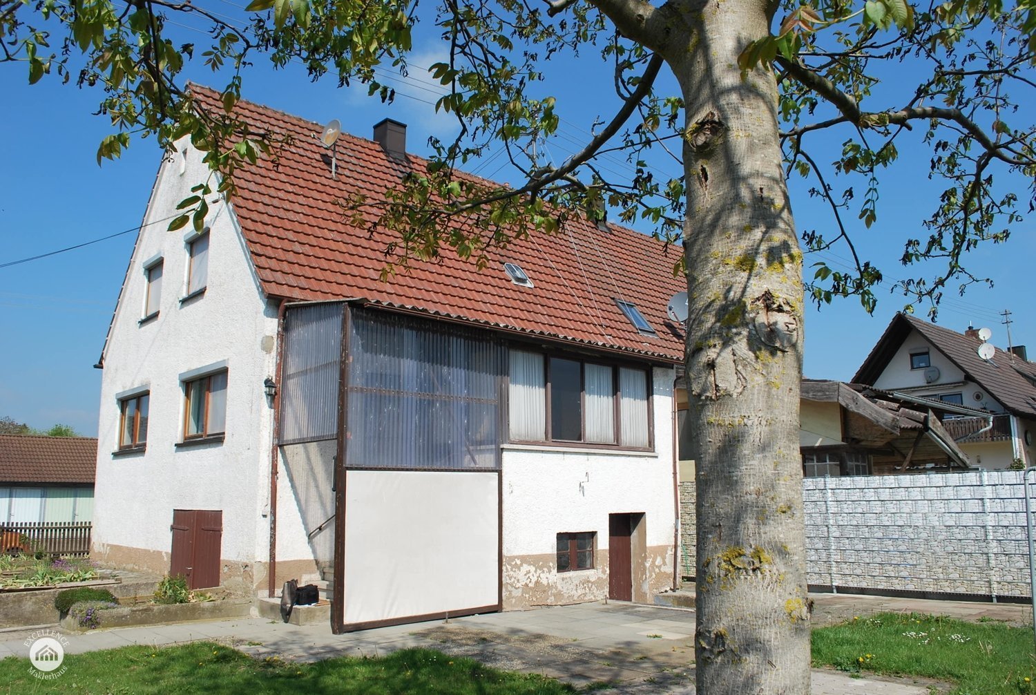 Immobilienangebot - Lauingen (Donau) - Alle - renovierungsbedürftige Doppelhaushälfte mit ganz besonderem Flair