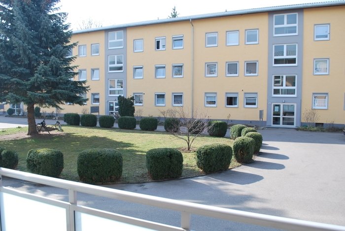 Immobilienangebot - Dillingen an der Donau - Alle - Charmante 2-Zimmer-Wohnung -
stadtnah und doch ruhig!