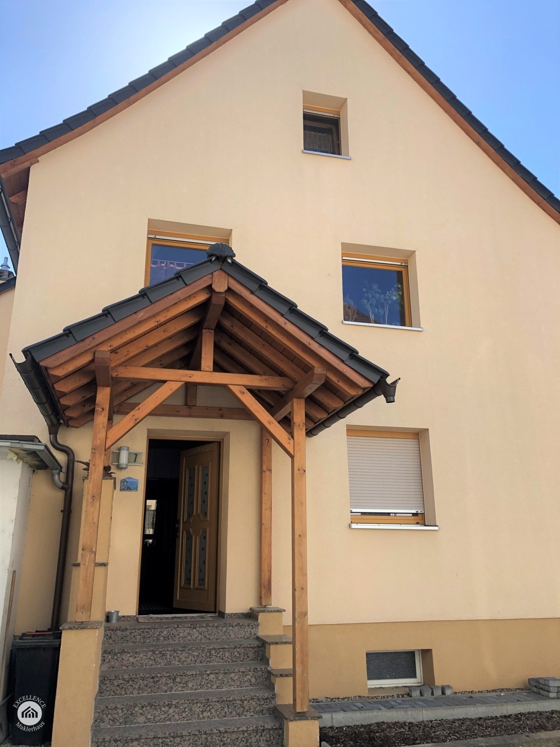 Immobilienangebot - Ulm - Alle - Saniertes und modernisiertes Einfamilienhaus mit Werkstatt in Ulm-Weststadt.