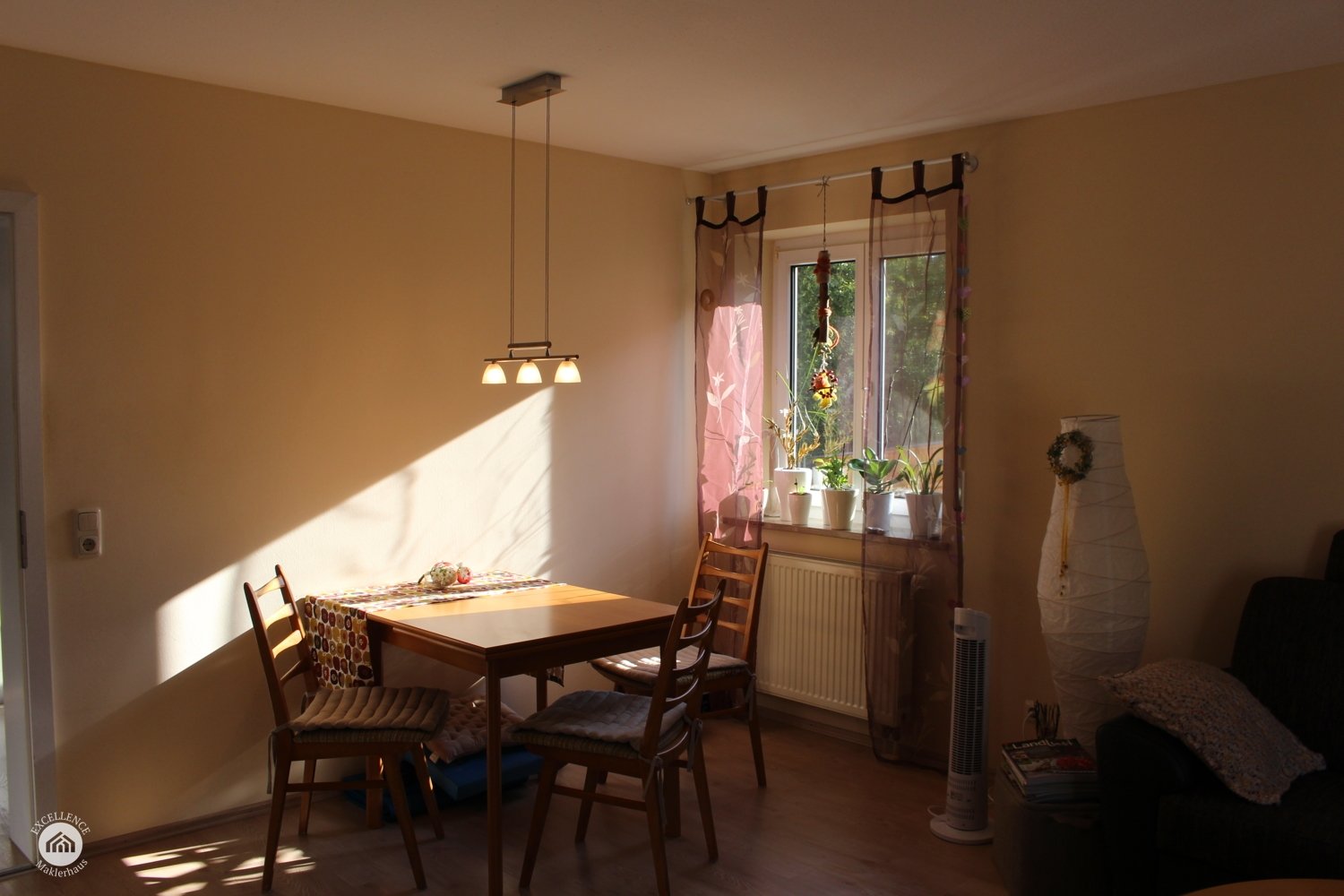 Immobilienangebot - Günzburg - Alle - Wunderschöne Zweizimmerwohnung mit Balkon und Garage in top Wohnanlage