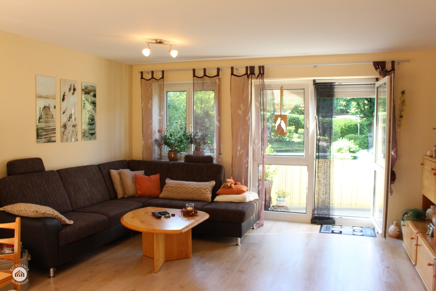 Immobilienangebot - Günzburg - Alle - Wunderschöne Zweizimmerwohnung mit Balkon und Garage in top Wohnanlage