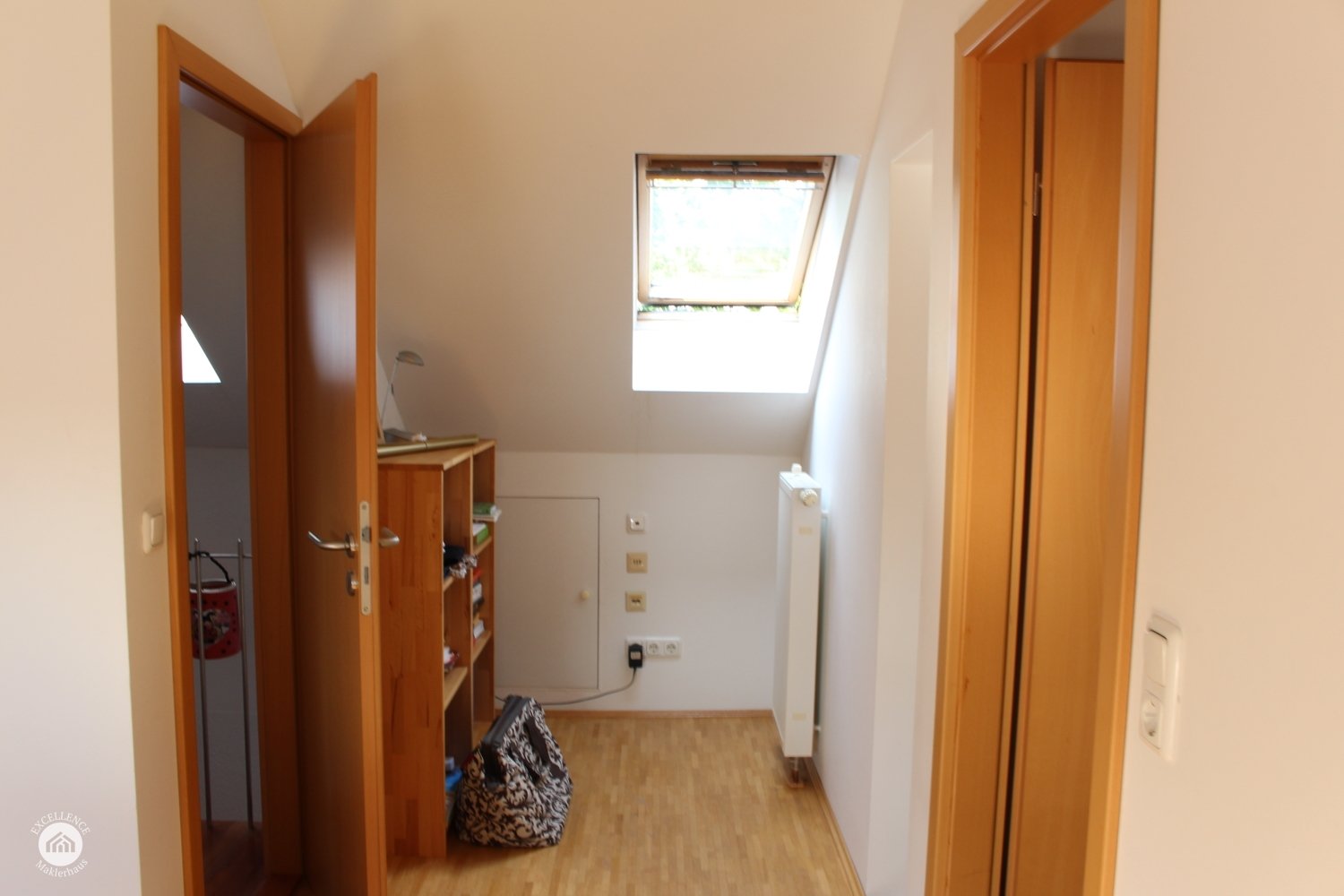 Immobilienangebot - Schwabach / Wolkersdorf - Alle - Home sweet home
Man lebt nur einmal - wir zeigen Ihnen wo! RMH in ruhiger Lage in Top Zustand