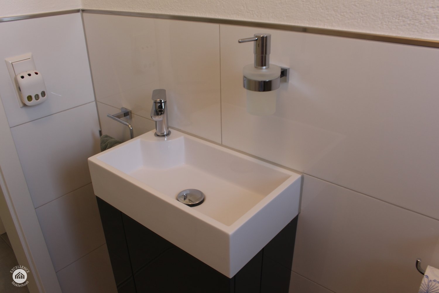Immobilienangebot - Leipheim - Alle - Wunderschöne Dreizimmerwohnung mit Balkon, Garage - hochwertig renoviert