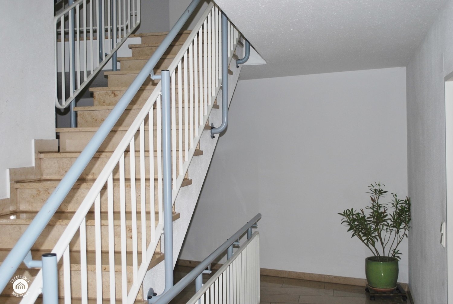 Immobilienangebot - Leipheim - Alle - wunderbare Kapitalanlage! 2-Zimmer-Wohnung mit Balkon und Tiefgarage
