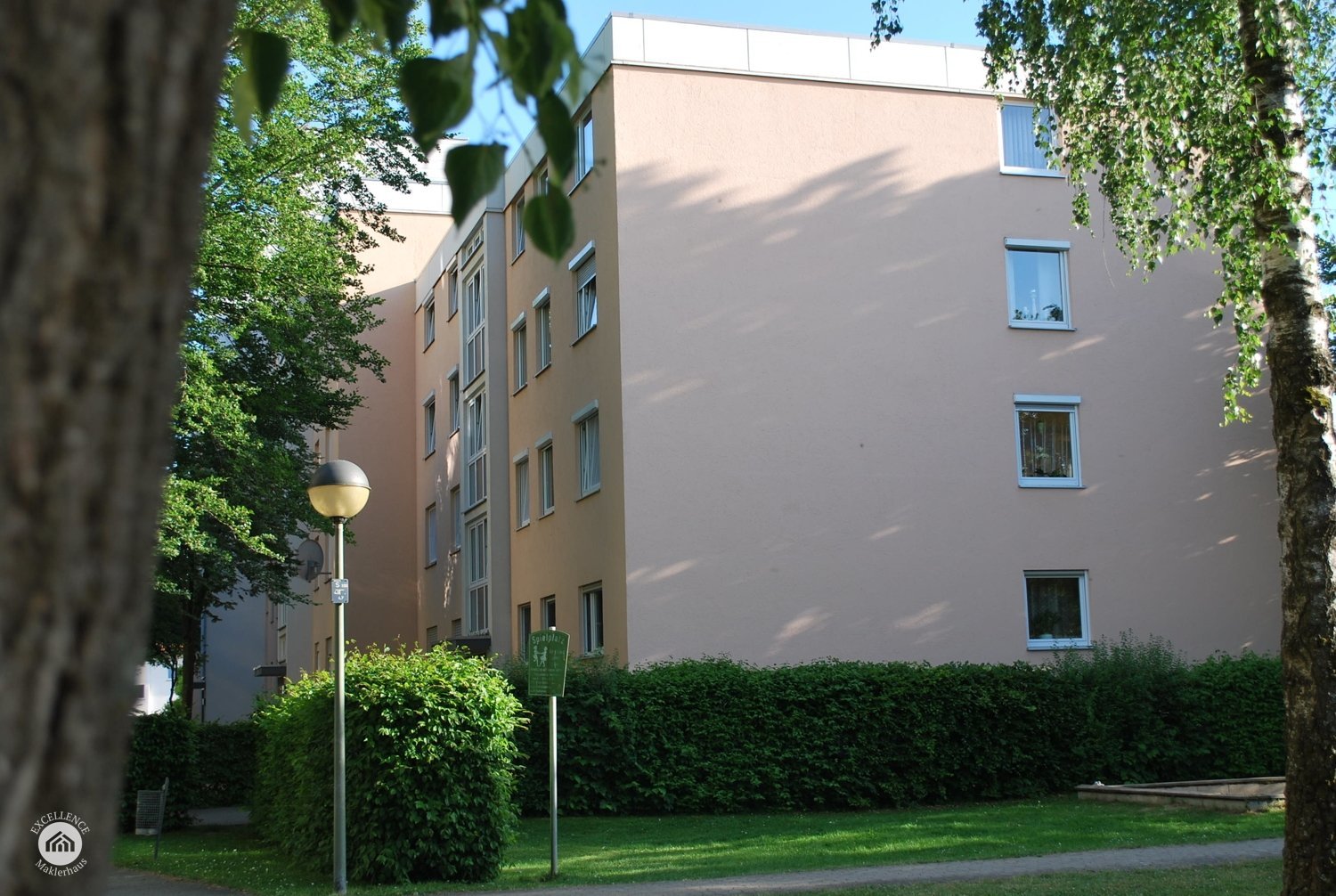 Immobilienangebot - Günzburg - Alle - wunderbare Kapitalanlage - 3-Zimmer-Wohnung mit Balkon und Stellplatz
