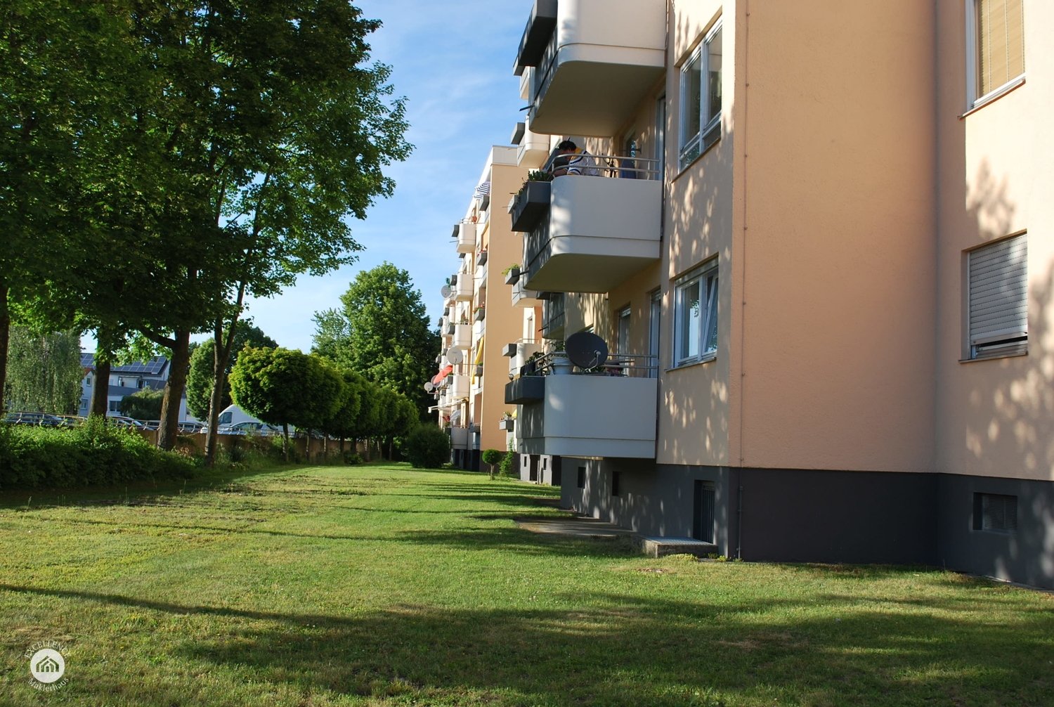 Immobilienangebot - Günzburg - Alle - wunderbare Kapitalanlage - 3-Zimmer-Wohnung mit Balkon und Stellplatz