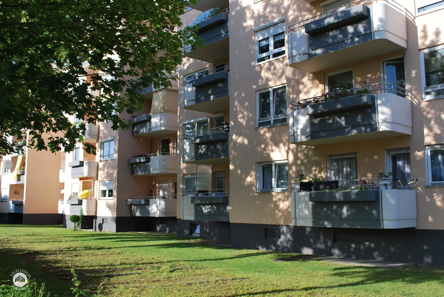 Immobilienangebot - Günzburg - Alle - wunderbare Kapitalanlage - 3-Zimmer-Wohnung mit Balkon und Stellplatz