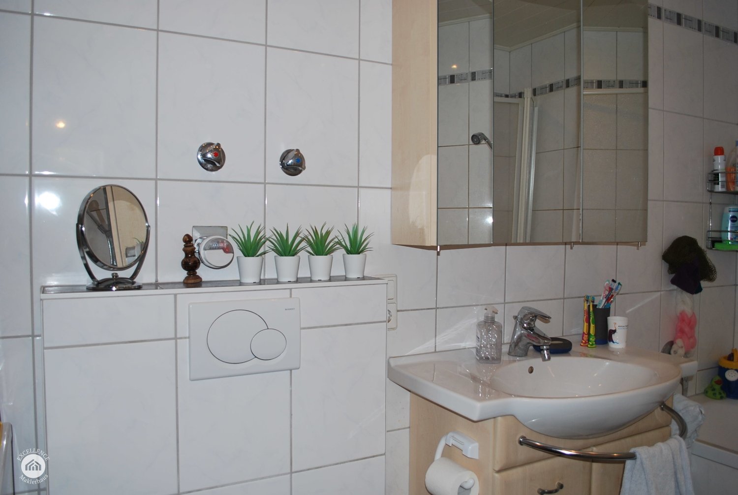 Immobilienangebot - Günzburg - Alle - wunderbare Kapitalanlage - 3-Zimmer-Wohnung mit Balkon und Stellplatz