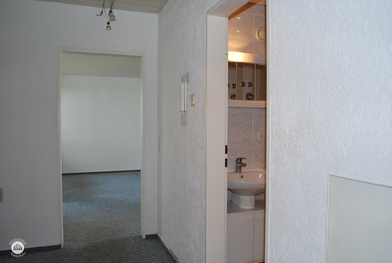 Immobilienangebot - Neu-Ulm / Pfuhl - Alle - 1-Zimmer-Wohnung in Pfuhl - ideal für Singles, Studenten oder als Kapitalanlage