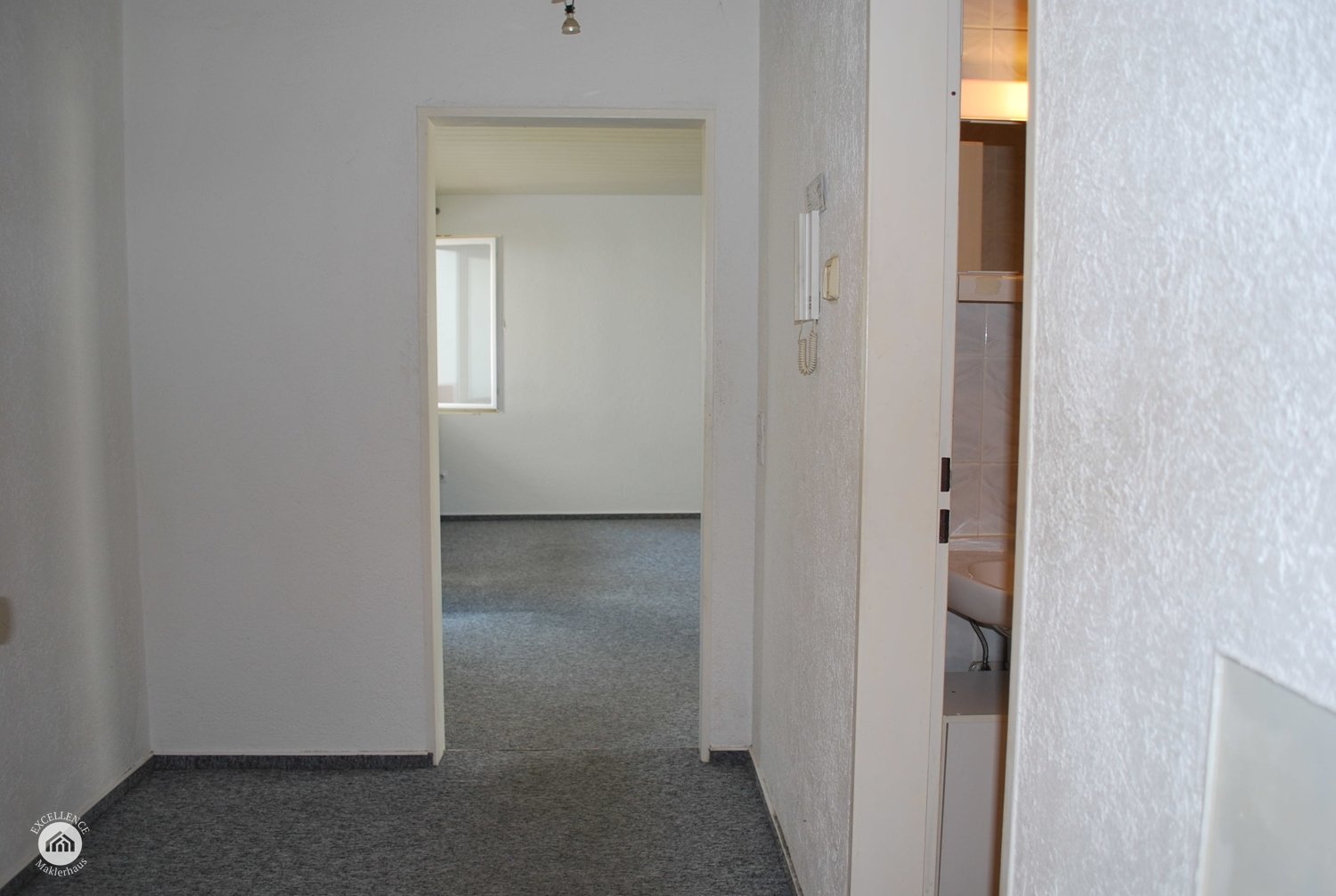 Immobilienangebot - Neu-Ulm / Pfuhl - Alle - 1-Zimmer-Wohnung in Pfuhl - ideal für Singles, Studenten oder als Kapitalanlage