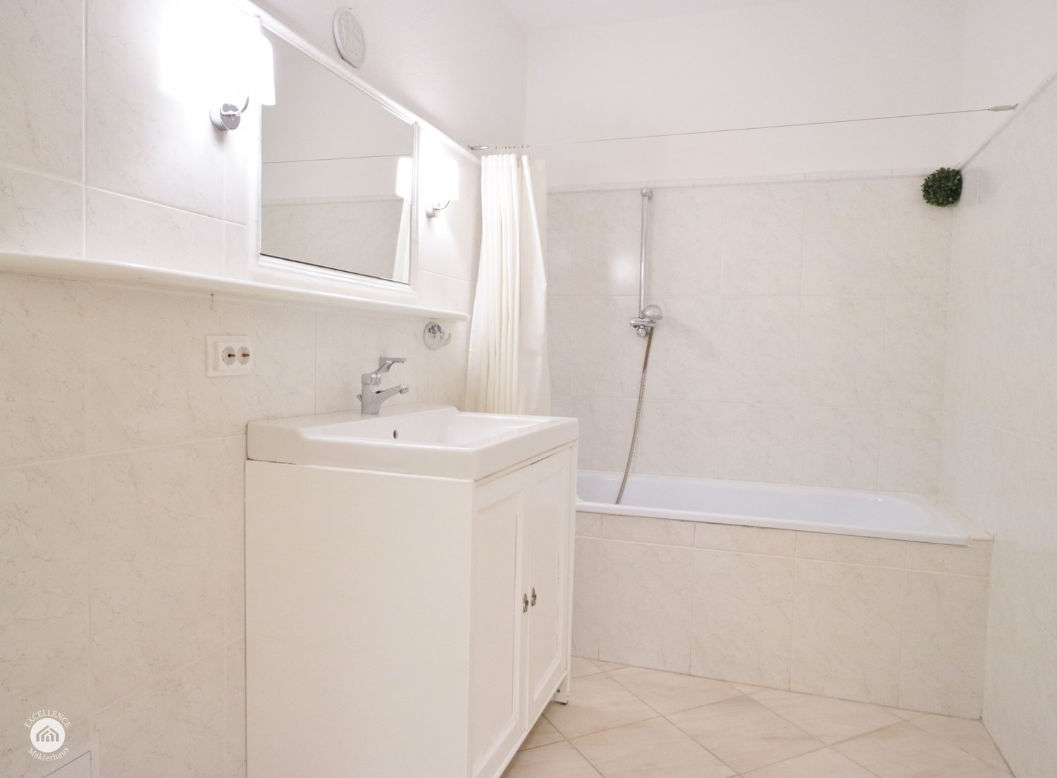Immobilienangebot - Ottobeuren - Alle - Wellness und Lift im Haus - so schön kann wohnen sein!