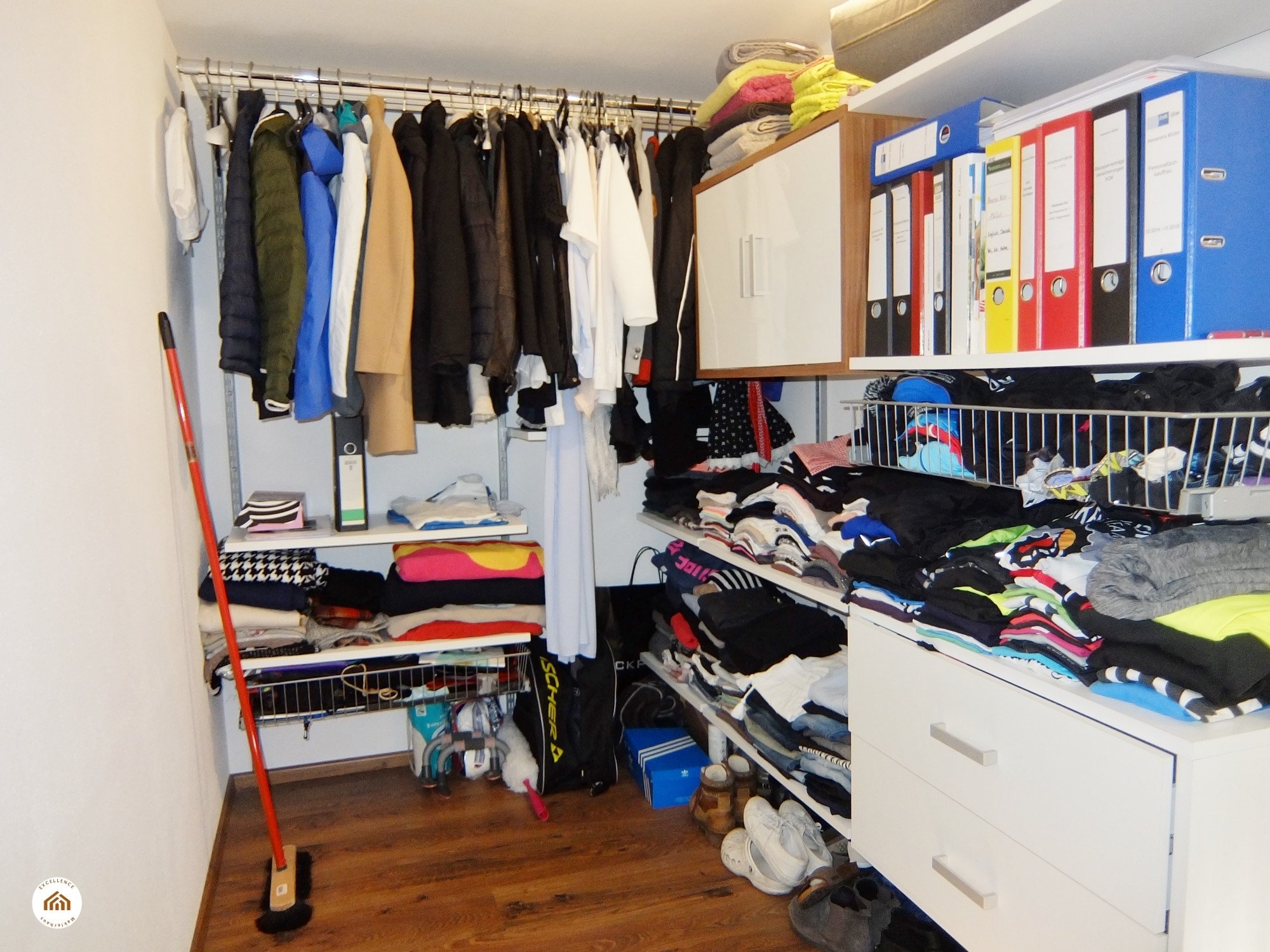 Immobilienangebot - Kempten / Halde - Alle - Chice Soutterain-Wohnung für Pendler und Singles!
Einbauküche - Top Lage in Kempten!
