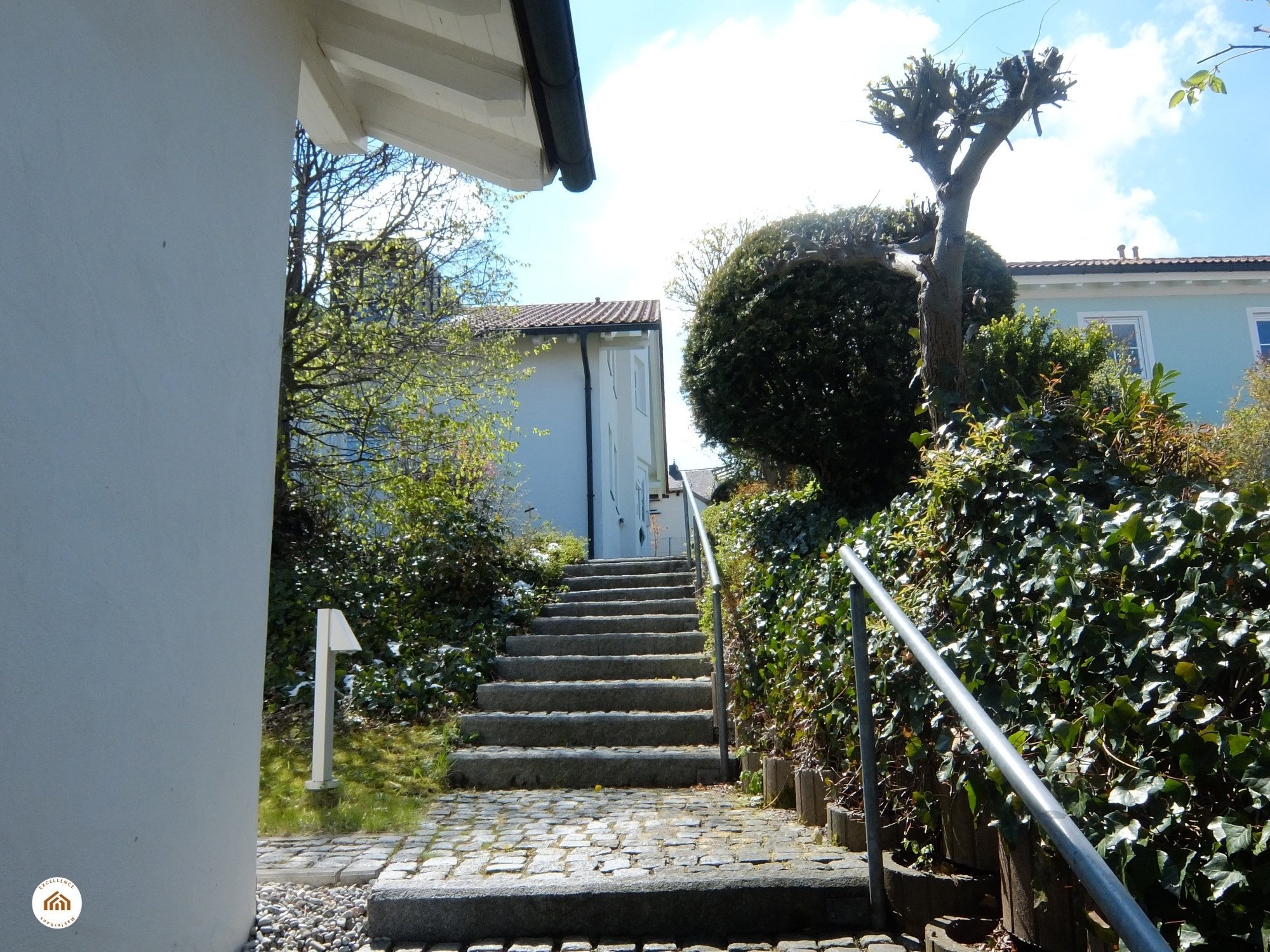 Immobilienangebot - Kempten / Halde - Alle - Chice Soutterain-Wohnung für Pendler und Singles!
Einbauküche - Top Lage in Kempten!