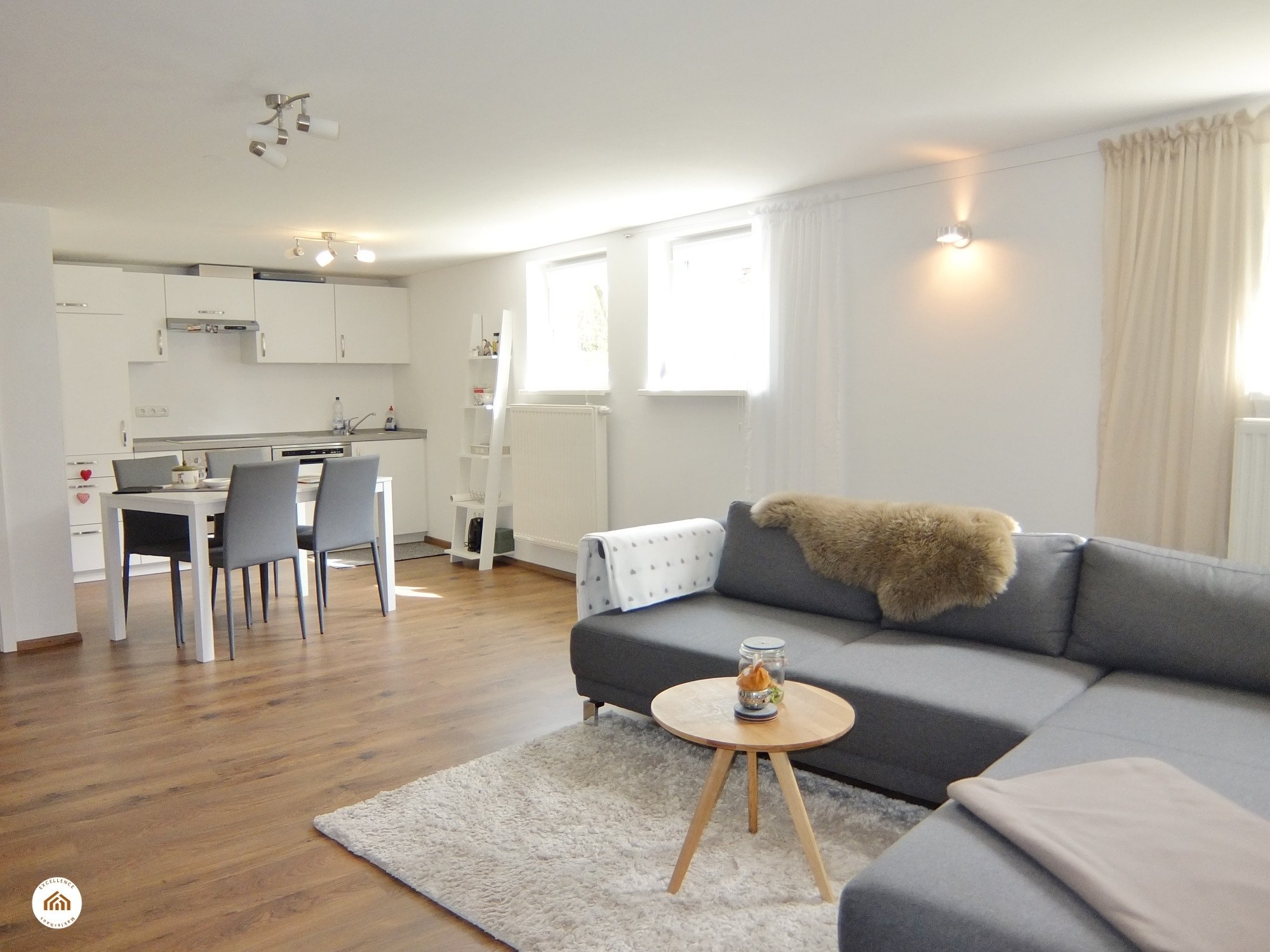 Immobilienangebot - Kempten / Halde - Alle - Chice Soutterain-Wohnung für Pendler und Singles!
Einbauküche - Top Lage in Kempten!