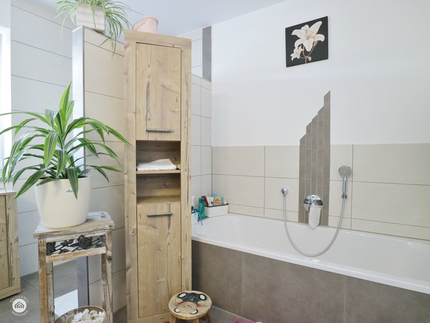 Immobilienangebot - Lautrach - Alle - Wohnen DE LUXE - 4- Zimmer-Erdgeschoss-Wohnung mit Garten in Lautrach!