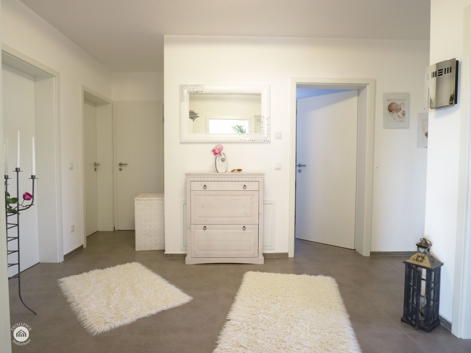 Immobilienangebot - Lautrach - Alle - Wohnen DE LUXE - 4- Zimmer-Erdgeschoss-Wohnung mit Garten in Lautrach!