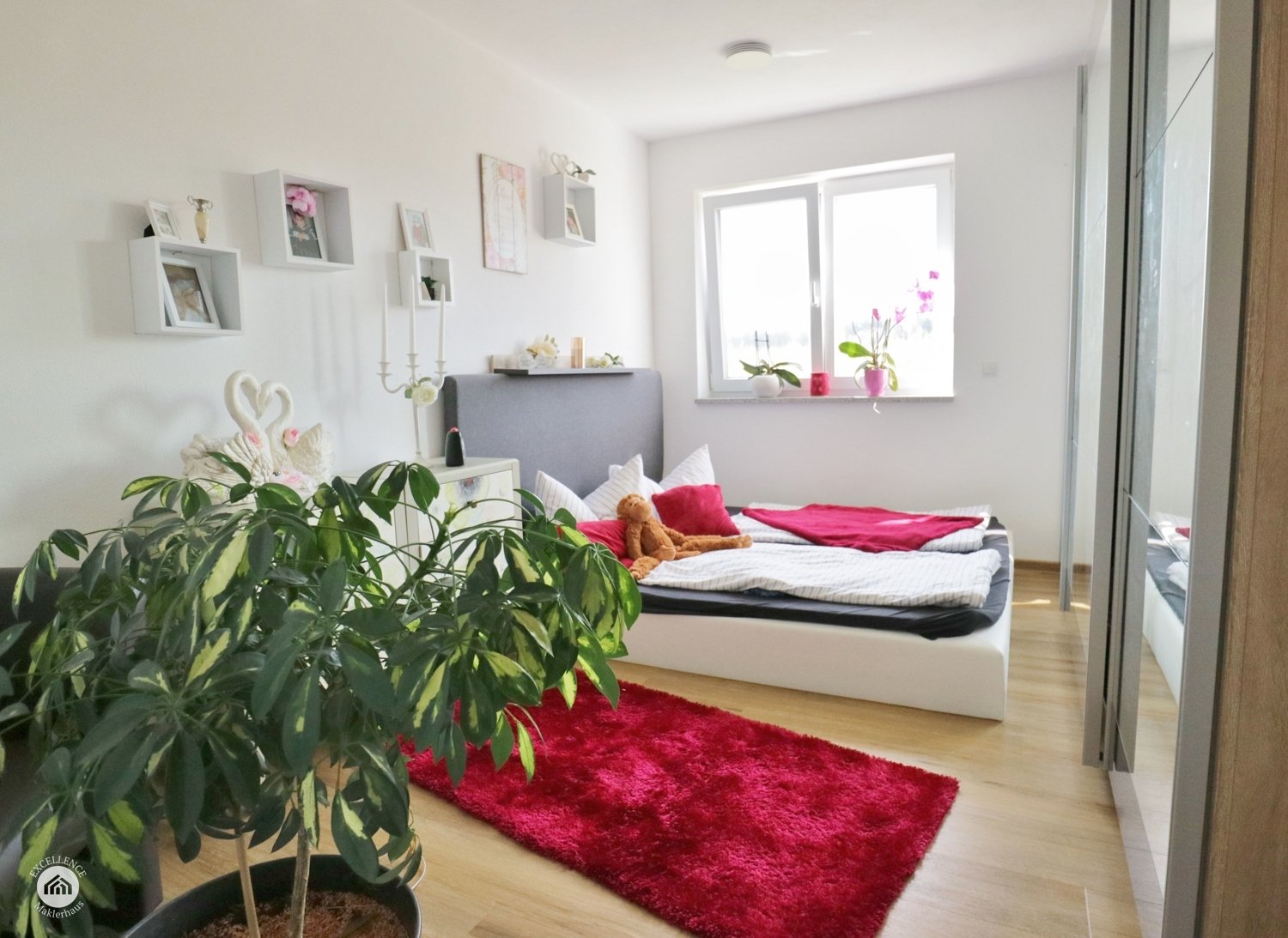 Immobilienangebot - Lautrach - Alle - Wohnen DE LUXE - 4- Zimmer-Erdgeschoss-Wohnung mit Garten in Lautrach!