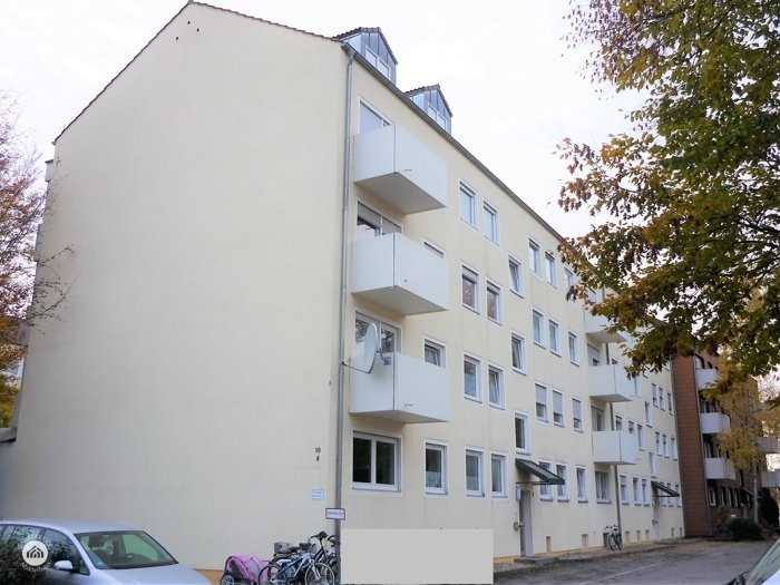 Immobilienangebot - Königsbrunn - Alle - *Wohnen mit Ausblick* Wunderschöne Wohnung mit EBK und 2 Balkonen im 4.OG ohne Aufzug in Top-Lage