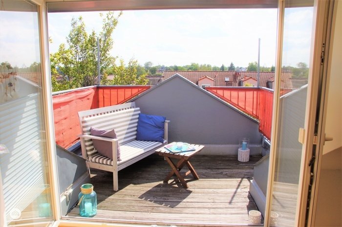 Immobilienangebot - Königsbrunn - Alle - *Wohnen mit Ausblick* Wunderschöne Wohnung mit EBK und 2 Balkonen im 4.OG ohne Aufzug in Top-Lage