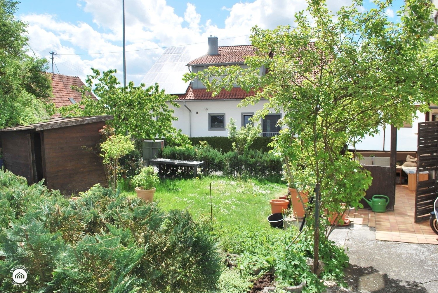 Immobilienangebot - Giengen an der Brenz / Hohenmemmingen - Alle - tolle 4-Zimmer-Erdgeschosswohnung mit Gartenanteil und Garage