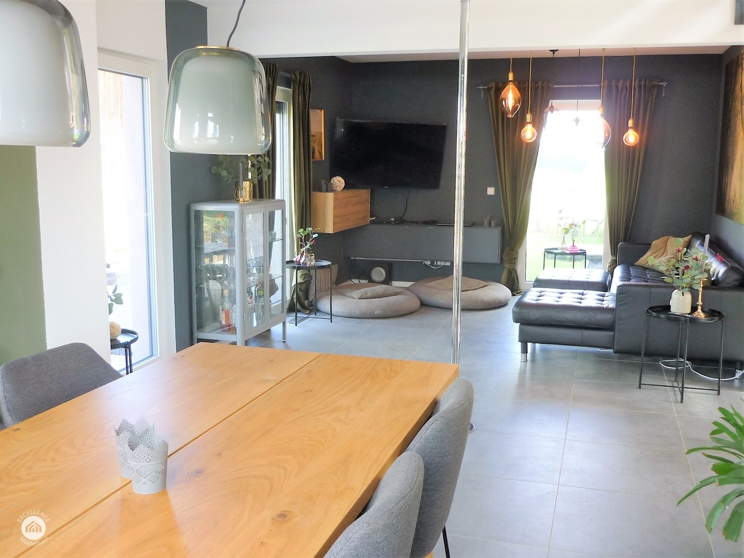 Immobilienangebot - Mickhausen / Grimoldsried - Alle - Wohnen-Deluxe! Exklusives Einfamilienhaus idyllisch auf dem Lande zwischen Wiesen und Wäldern