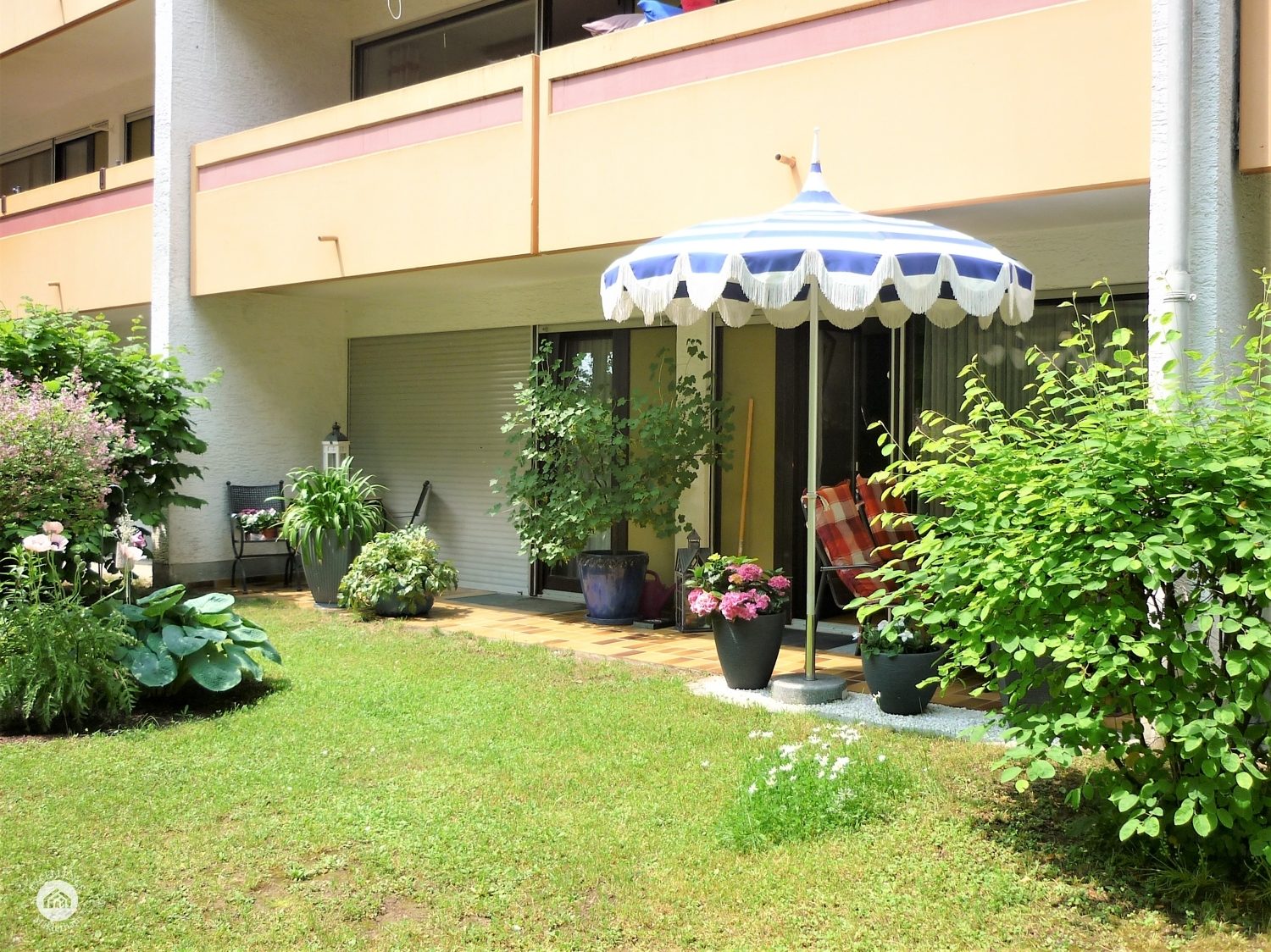 Immobilienangebot - Stadtbergen - Alle - Wunderschöne Terrassenwohnung in Top Lage sucht Investor mit Weitblick