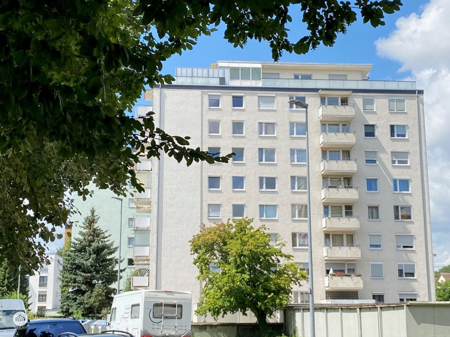 Immobilienangebot - Neu-Ulm / Offenhausen - Alle - tolle 2-Zimmer-Wohnung mit Aufzug, Balkon und wunderschöner Aussicht