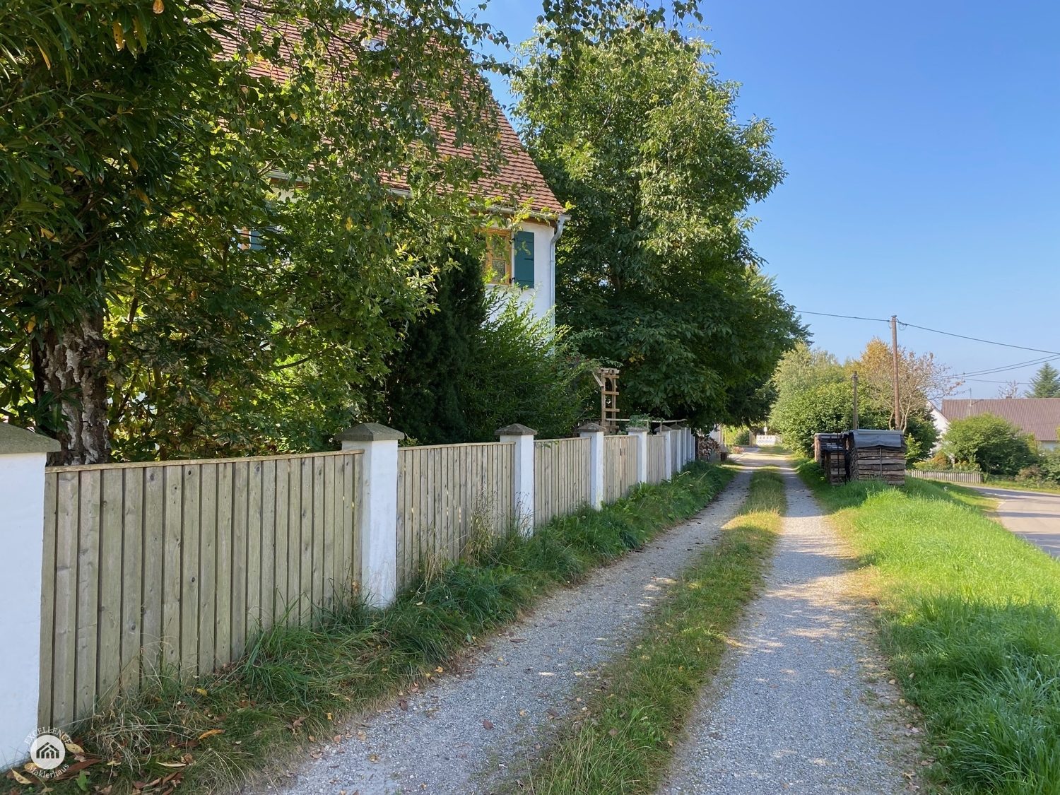 Immobilienangebot - Roggenburg / Ingstetten - Alle - Wunderbar idyllisch gelegenes Grundstück mit altem Häuschen und großer Photovoltaikanlage