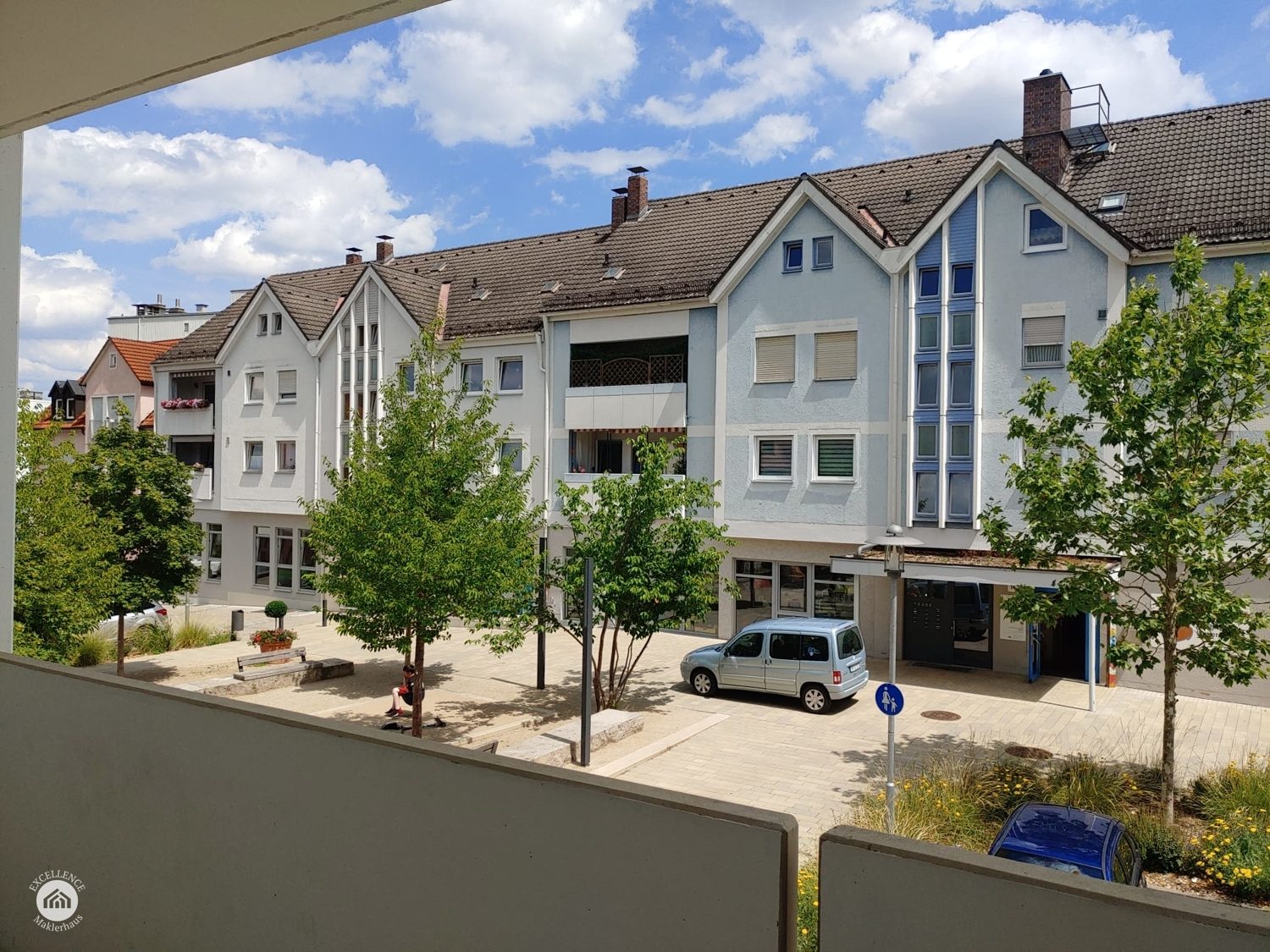 Immobilienangebot - Treuchtlingen - Alle - Lebensqualität für die ganze Familie -
Viel Platz und mitten drin!