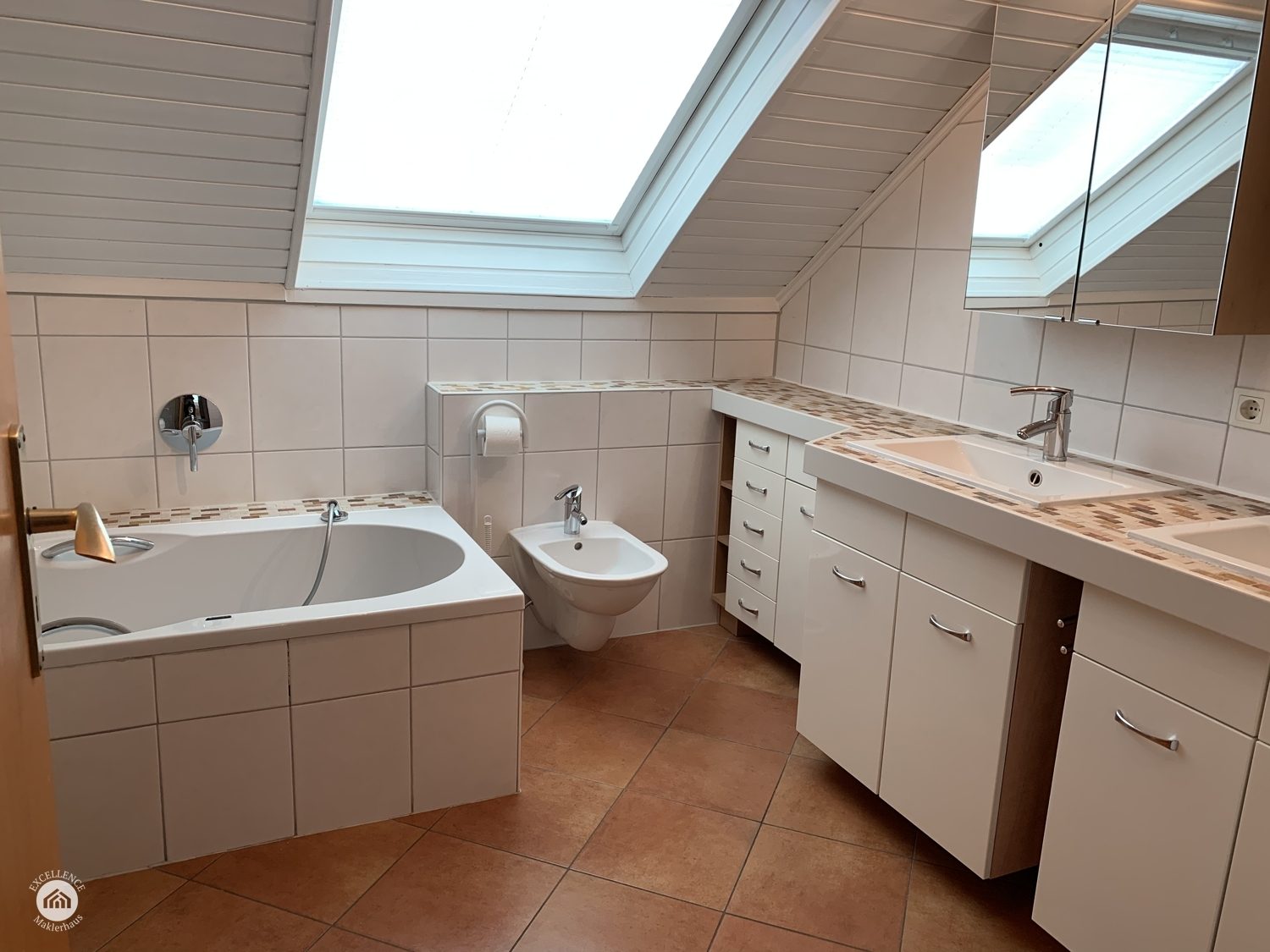 Immobilienangebot - Pfaffenhofen an der Roth - Alle - Freistehendes Einfamilienhaus - 138 m² - Grundstück 473 m².  TOP LAGE! Käuferprovisionsfrei!