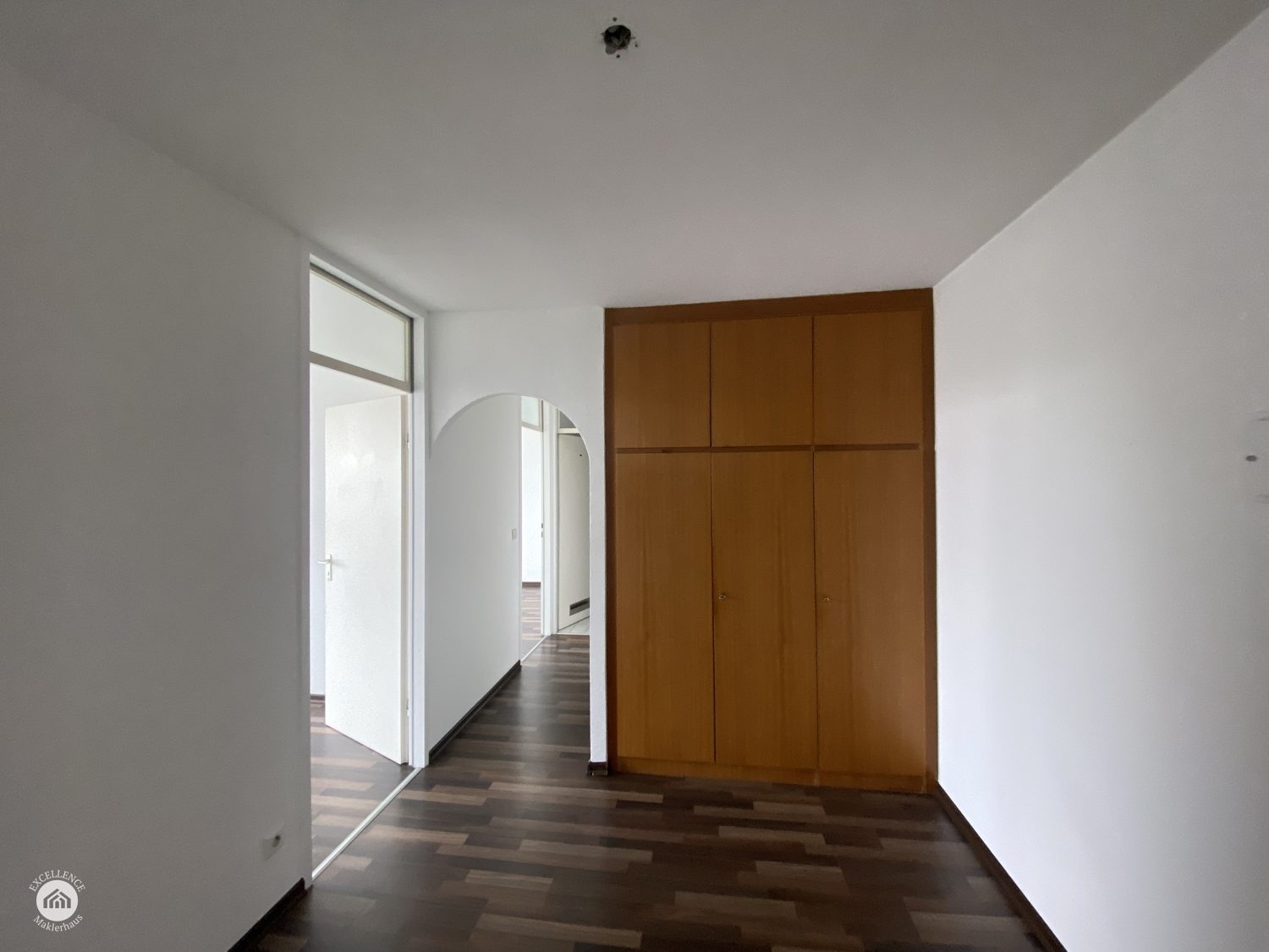 Immobilienangebot - Neu-Ulm - Alle - Willkommen in Ihrem neuen Investment! Dreizimmerwohnung mit drei Balkonen.