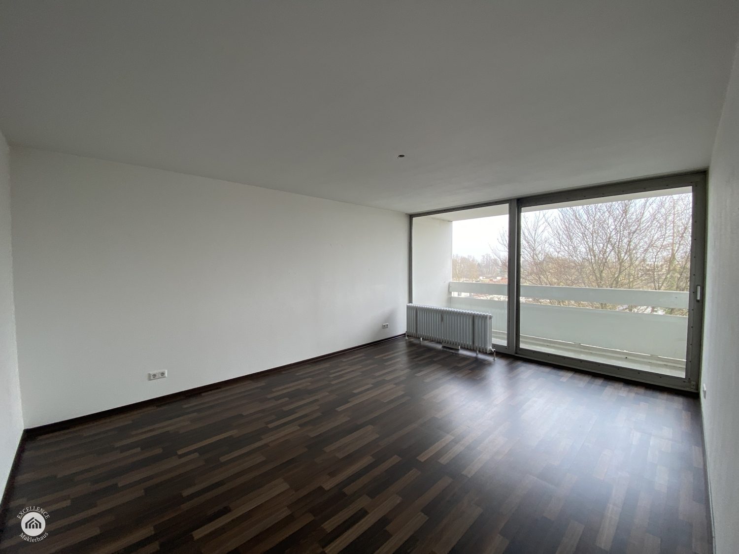 Immobilienangebot - Neu-Ulm - Alle - Willkommen in Ihrem neuen Investment! Dreizimmerwohnung mit drei Balkonen.