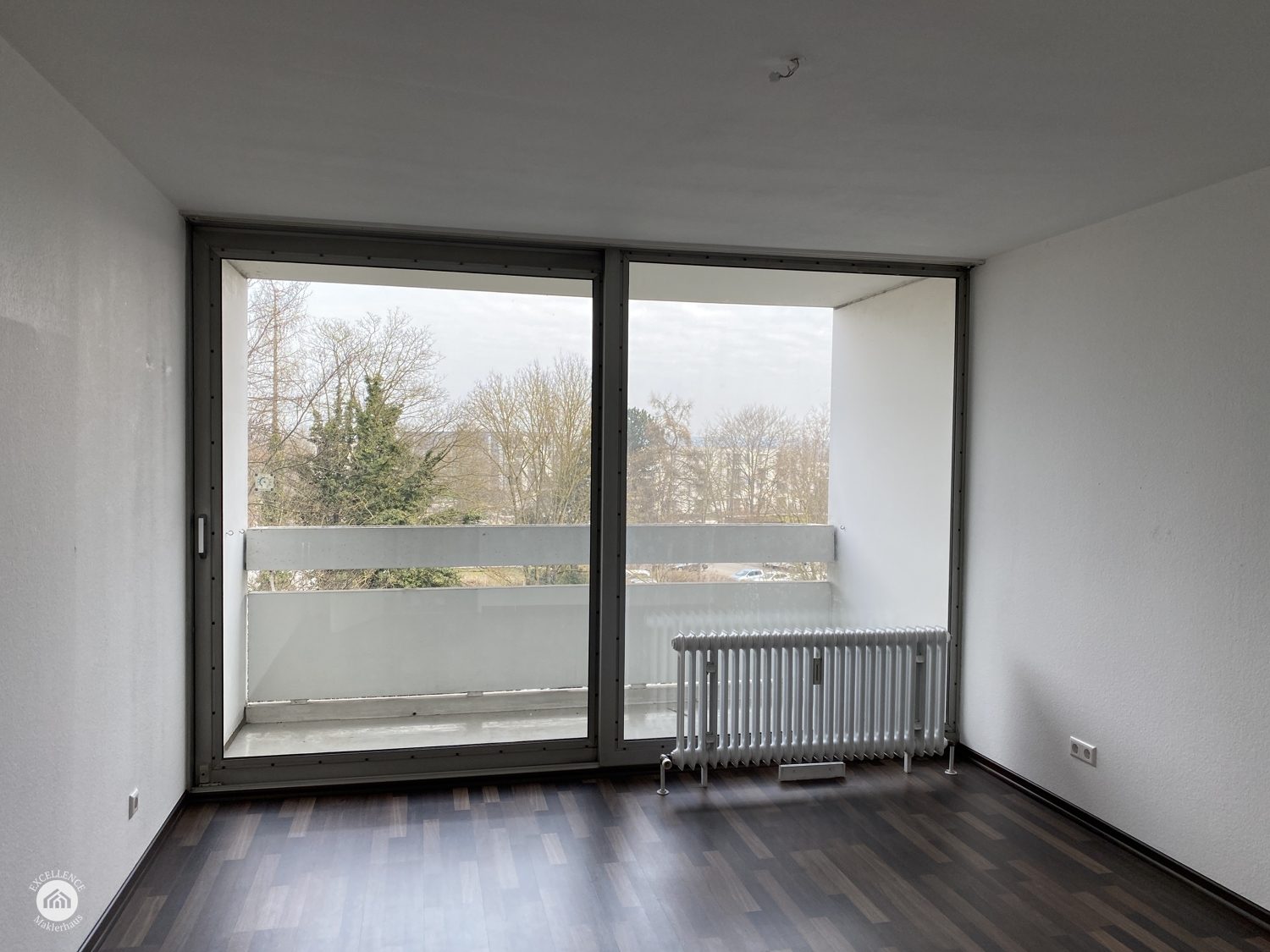 Immobilienangebot - Neu-Ulm - Alle - Willkommen in Ihrem neuen Investment! Dreizimmerwohnung mit drei Balkonen.