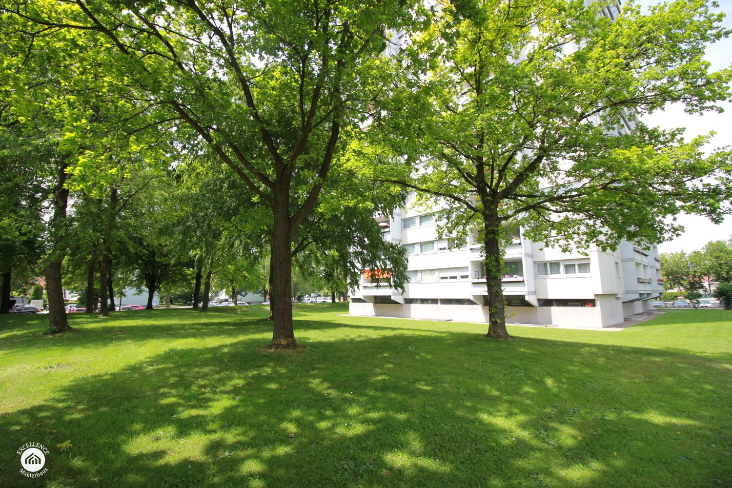Immobilienangebot - Neu-Ulm - Alle - Willkommen in Ihrem neuen Investment! Dreizimmerwohnung mit drei Balkonen.