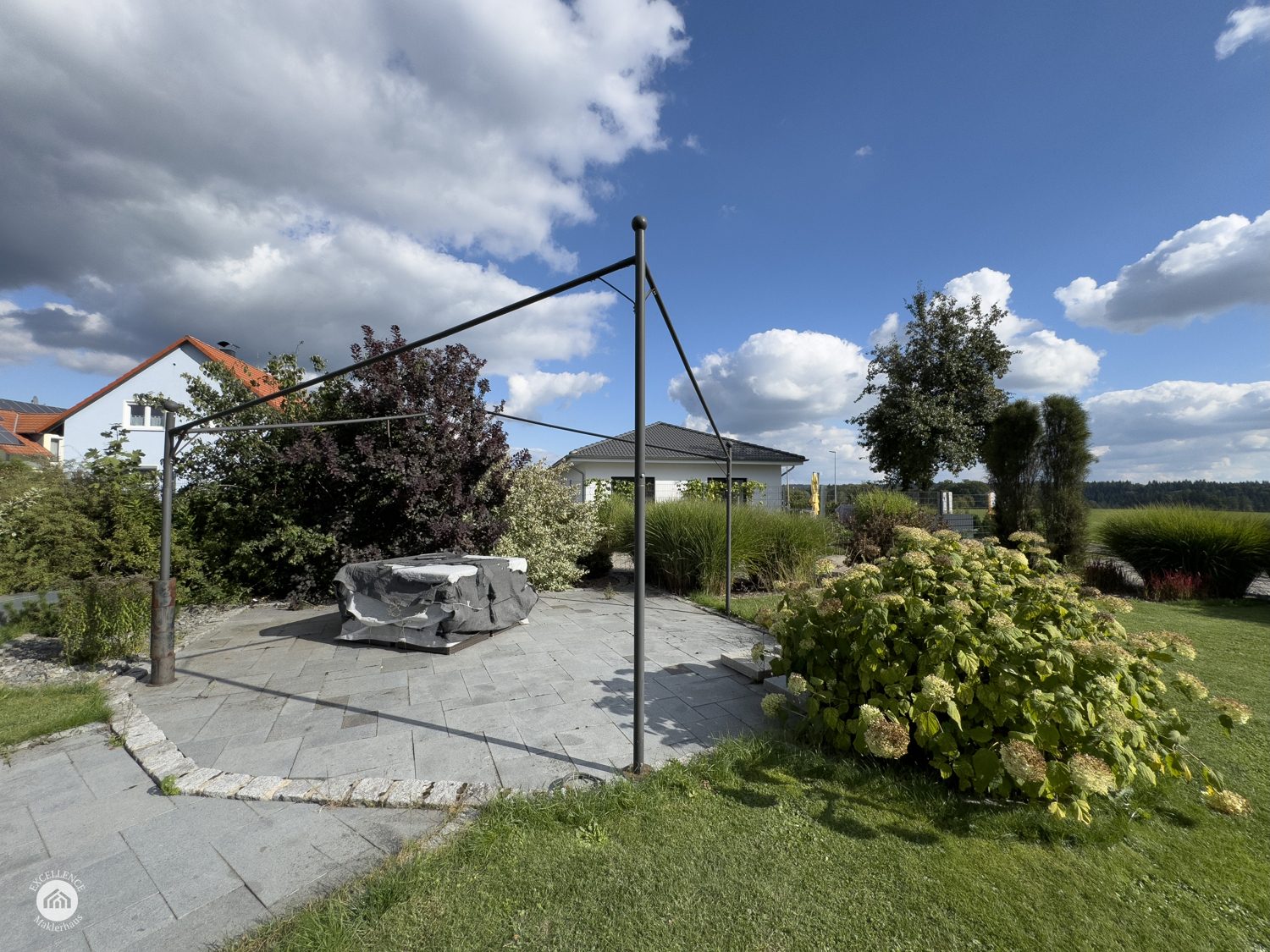 Immobilienangebot - Jagstzell / Dankoltsweiler - Alle - SCHÖNES EINFAMILIENHAUS MIT EINLIEGERWOHNUNG auf 1230 m² Grund