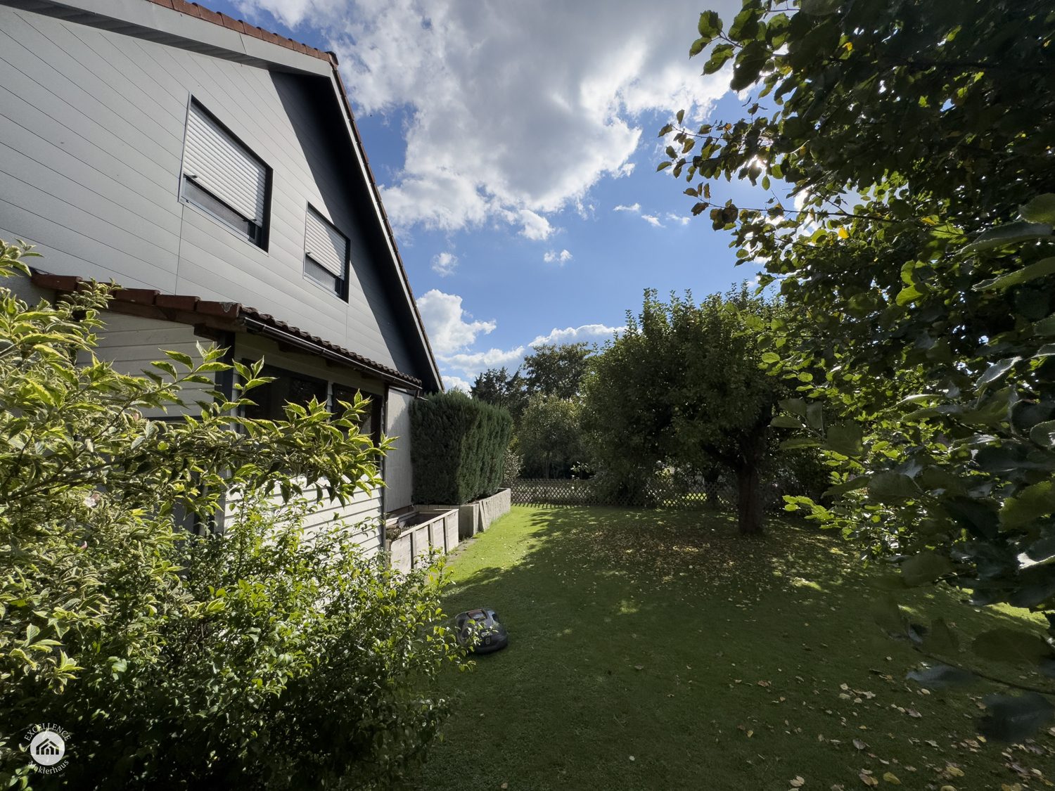 Immobilienangebot - Jagstzell / Dankoltsweiler - Alle - SCHÖNES EINFAMILIENHAUS MIT EINLIEGERWOHNUNG auf 1230 m² Grund