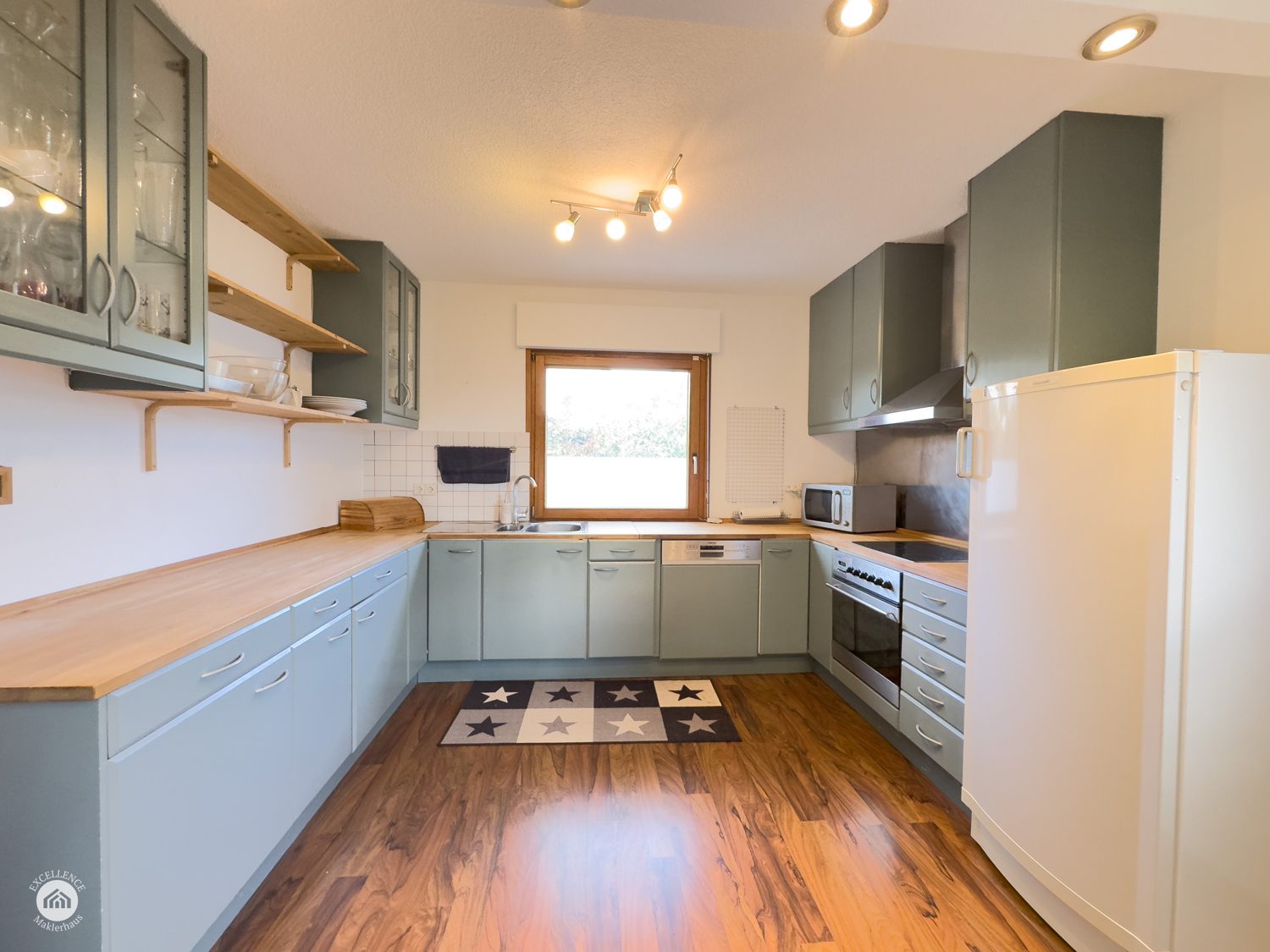Immobilienangebot - Jagstzell / Dankoltsweiler - Alle - SCHÖNES EINFAMILIENHAUS MIT EINLIEGERWOHNUNG auf 1230 m² Grund