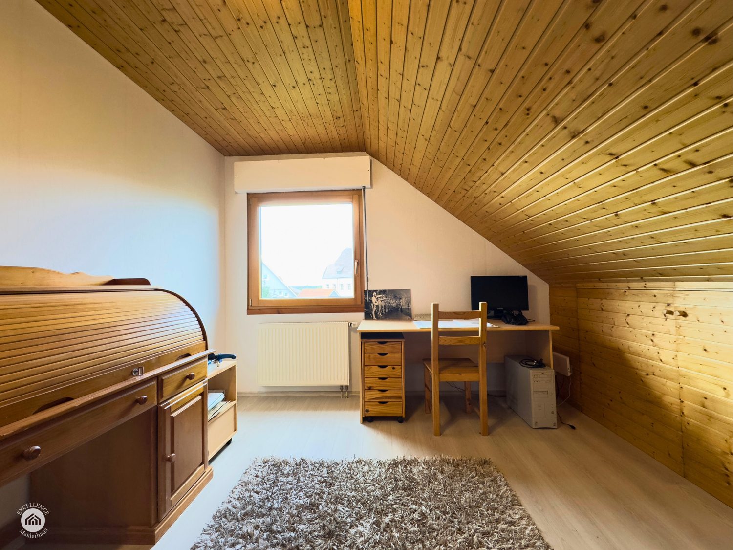 Immobilienangebot - Jagstzell / Dankoltsweiler - Alle - SCHÖNES EINFAMILIENHAUS MIT EINLIEGERWOHNUNG auf 1230 m² Grund