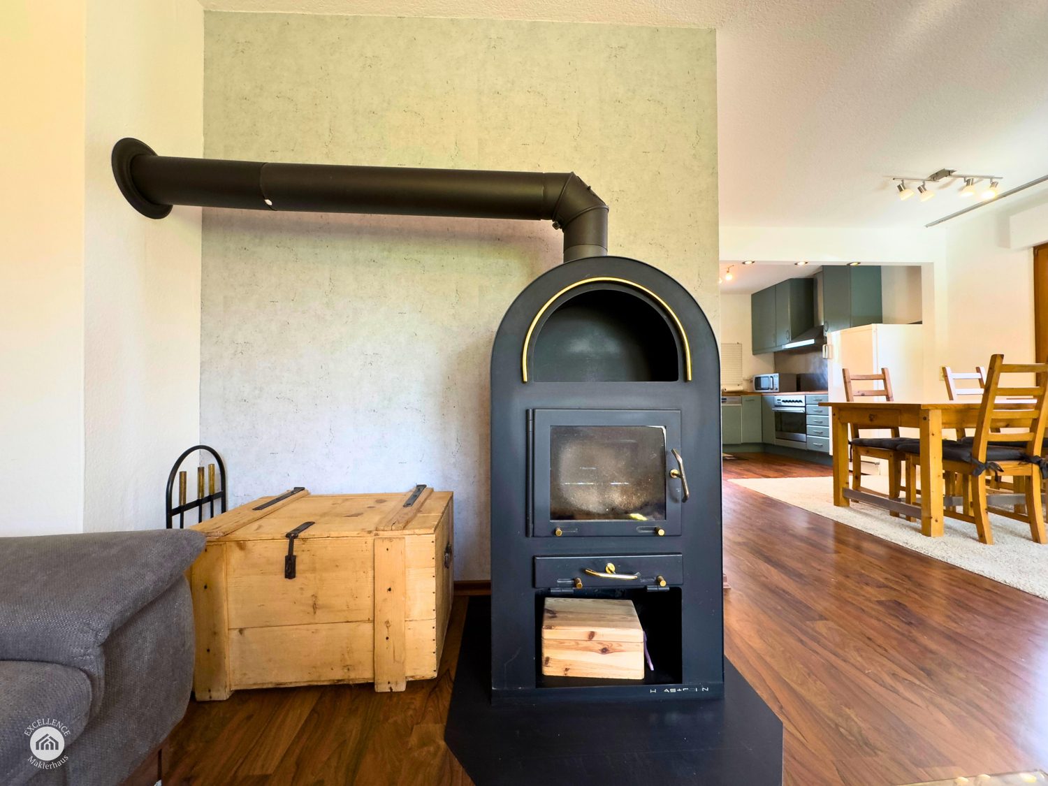 Immobilienangebot - Jagstzell / Dankoltsweiler - Alle - SCHÖNES EINFAMILIENHAUS MIT EINLIEGERWOHNUNG auf 1230 m² Grund