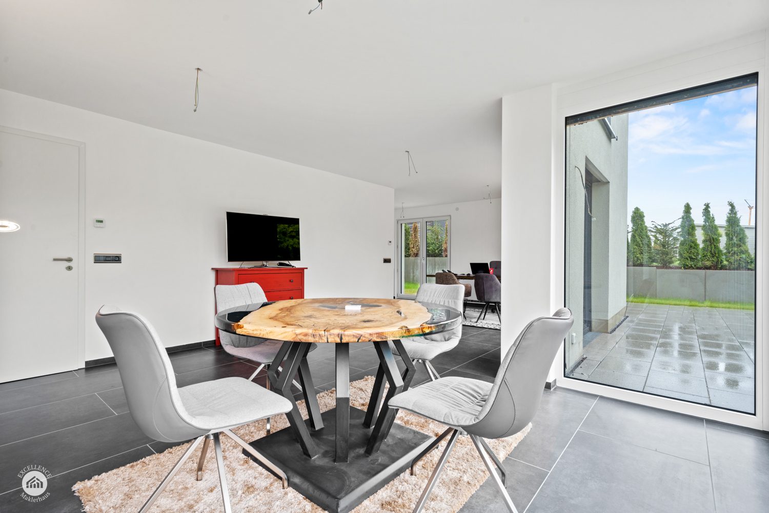 Immobilienangebot - Gerstetten - Alle - HOFWINKEL - 3,5-Zimmer-Wohnung mit Wintergarten/Terrasse