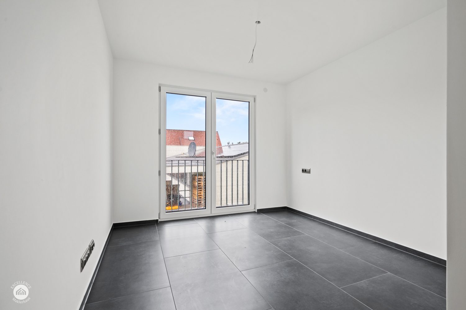 Immobilienangebot - Gerstetten - Alle - SONNENWINKEL - 3,5-Zimmer-Wohnung mit Wintergarten/Balkon