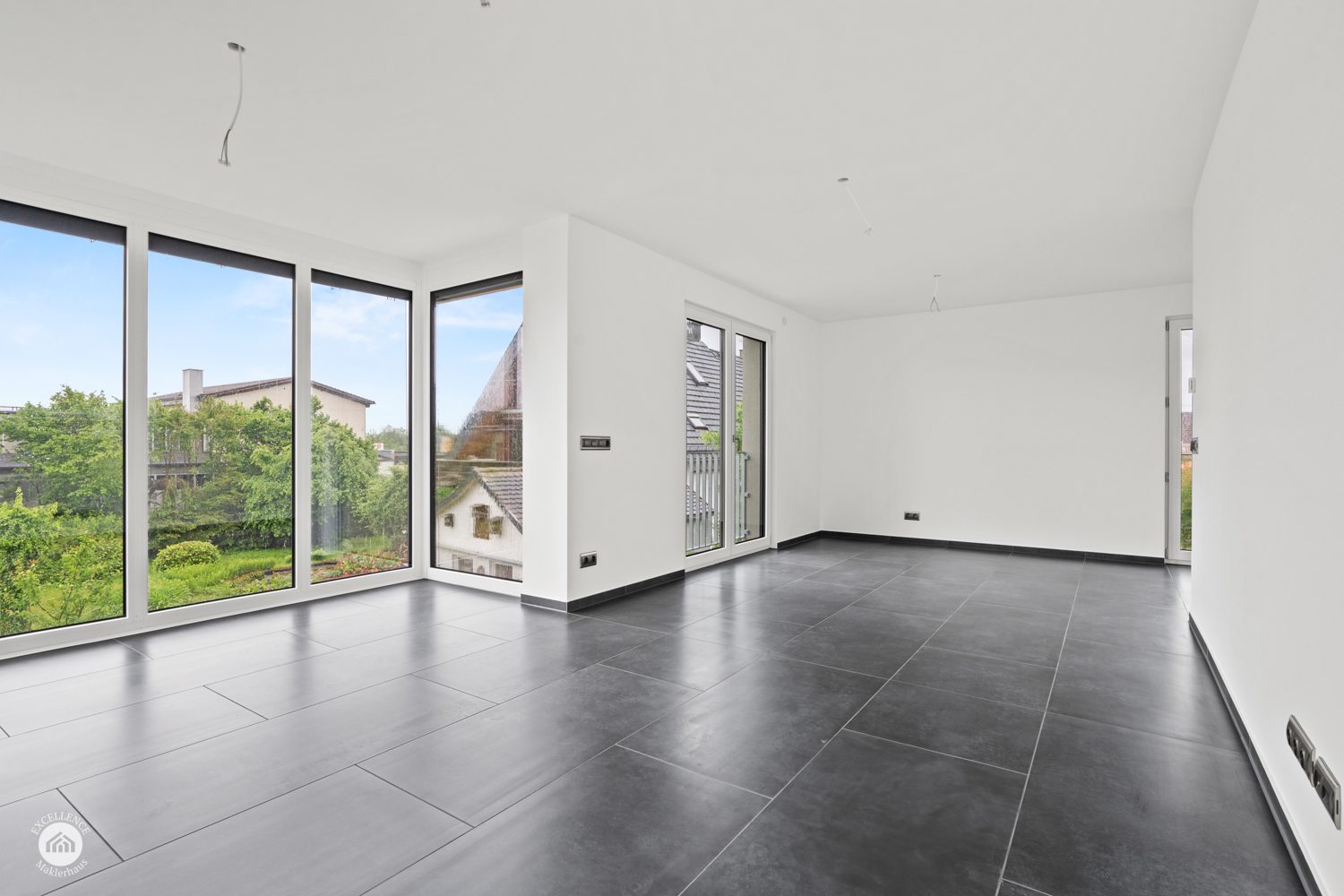 Immobilienangebot - Gerstetten - Alle - SONNENWINKEL - 3,5-Zimmer-Wohnung mit Wintergarten/Balkon