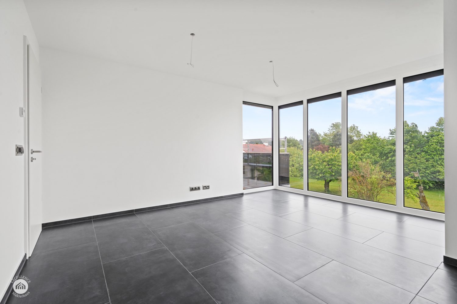 Immobilienangebot - Gerstetten - Alle - SONNENWINKEL - 3,5-Zimmer-Wohnung mit Wintergarten/Balkon