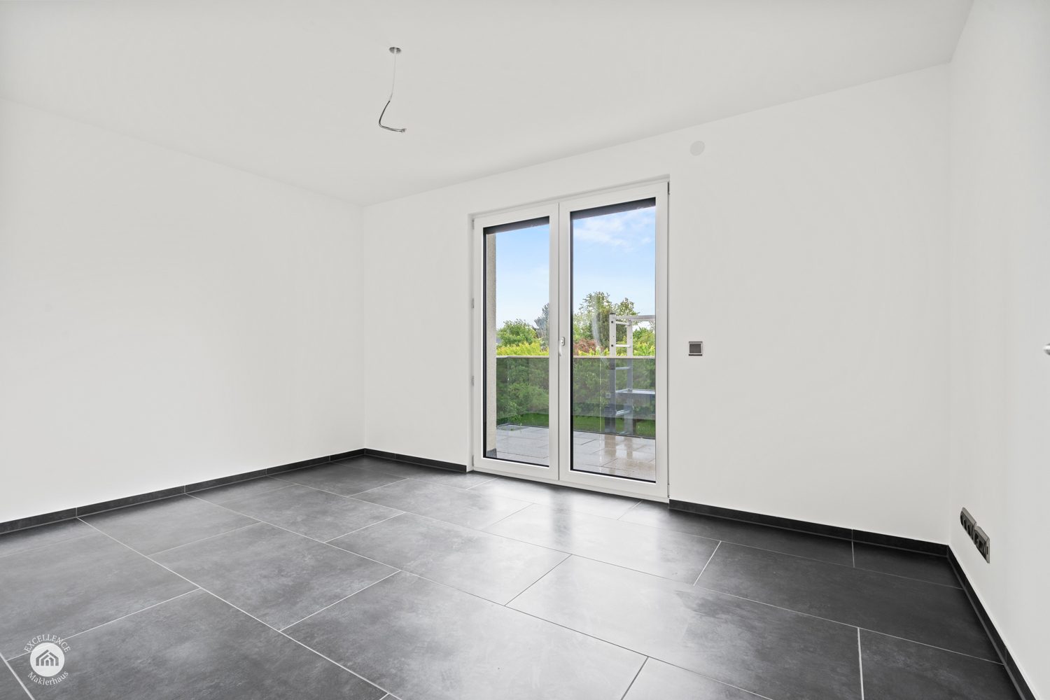 Immobilienangebot - Gerstetten - Alle - SONNENWINKEL - 3,5-Zimmer-Wohnung mit Wintergarten/Balkon