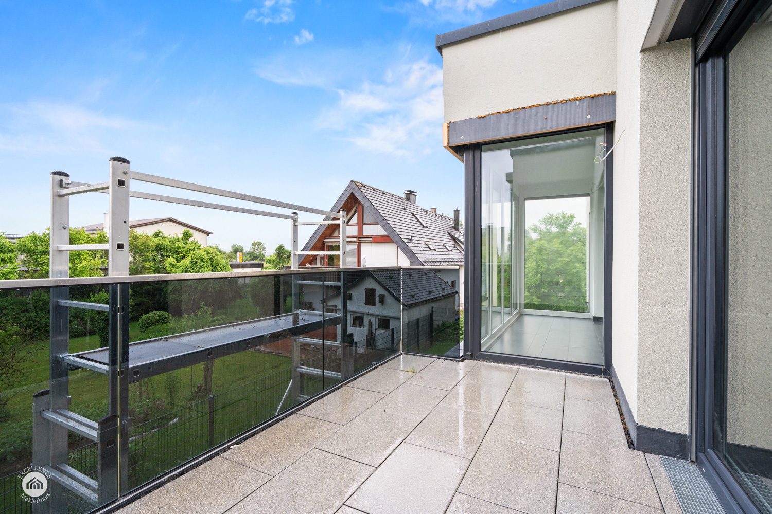 Immobilienangebot - Gerstetten - Alle - SONNENWINKEL - 3,5-Zimmer-Wohnung mit Wintergarten/Balkon