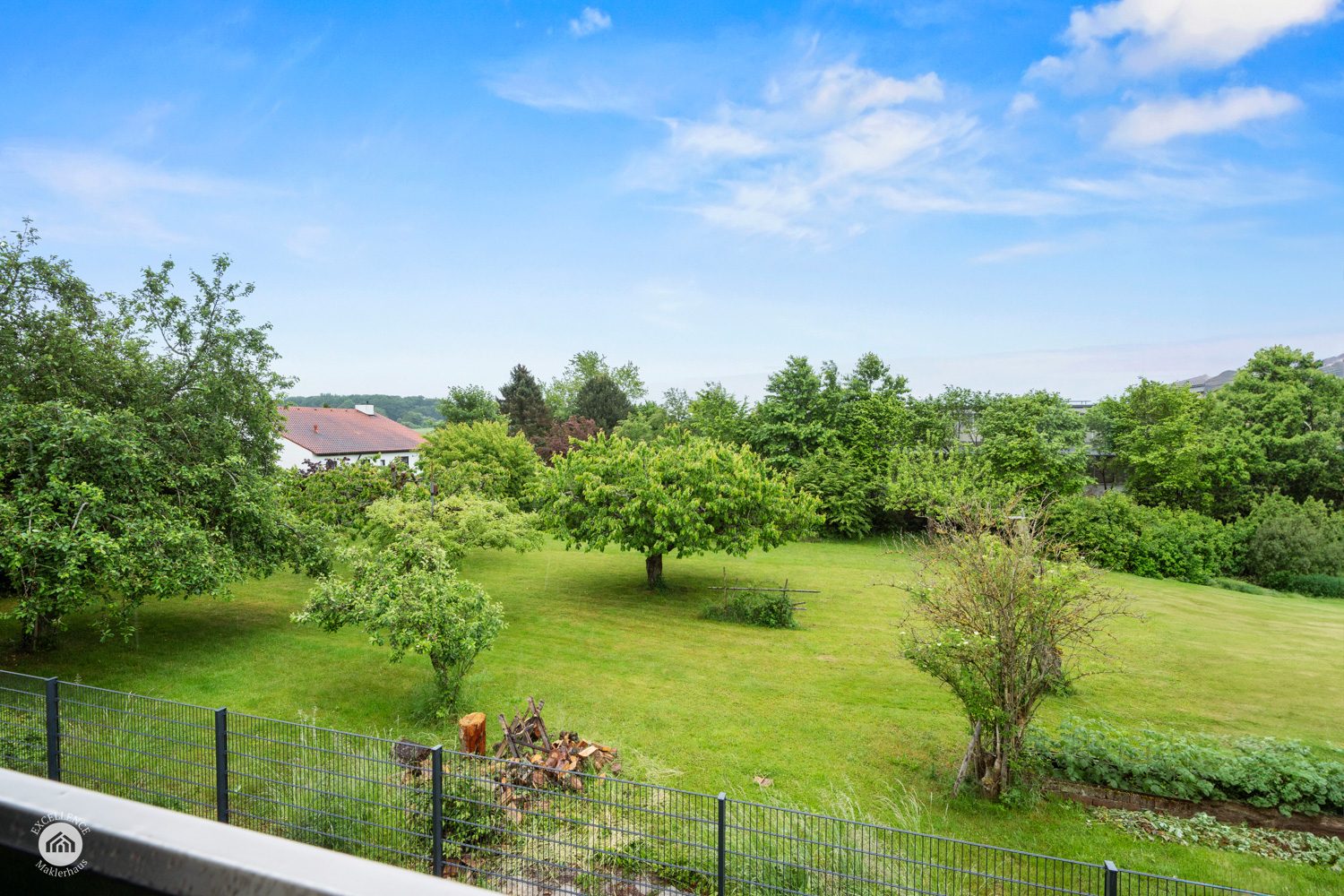 Immobilienangebot - Gerstetten - Alle - SONNENWINKEL - 3,5-Zimmer-Wohnung mit Wintergarten/Balkon