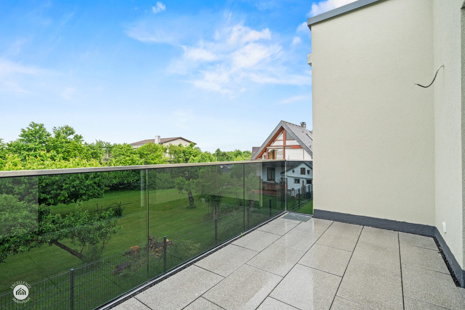 Immobilienangebot - Gerstetten - Alle - WIESENHOF - 3,5-Zimmer-Wohnung mit Balkon/Wintergarten